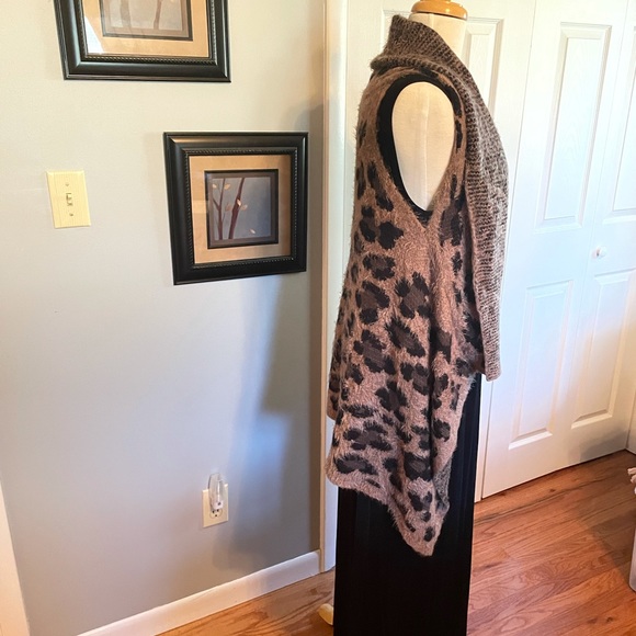Leopard print vest - Picture 2 of 5